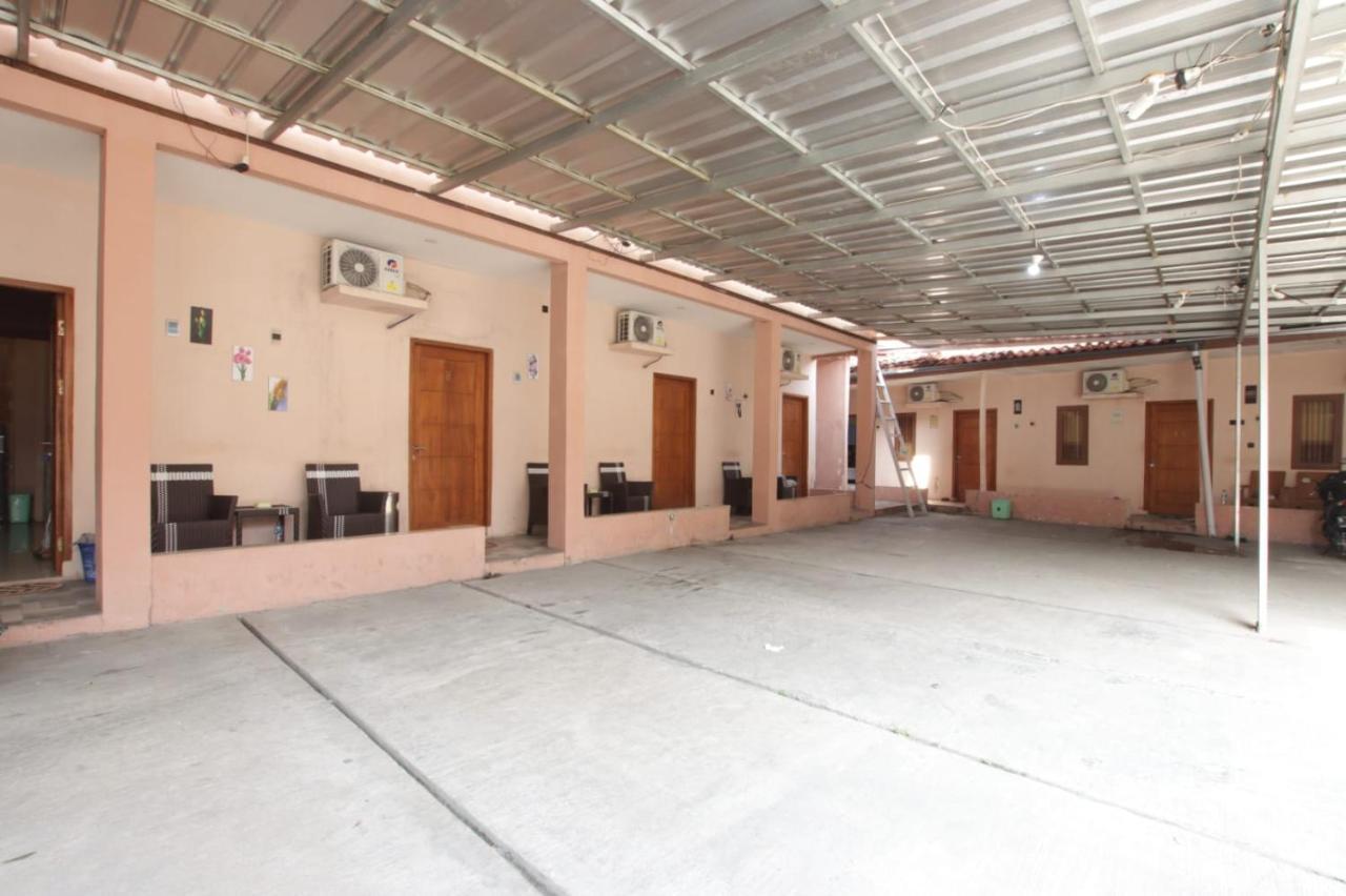 Oyo 91490 Hotel Rumah Kita Cirebon Extérieur photo